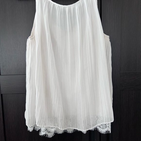 White House Black Market White Lace Pleated Camisole - Picture 7 of 9